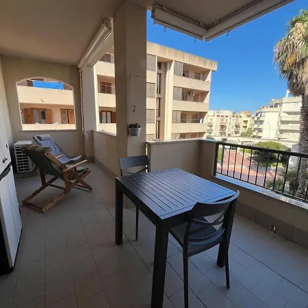 La Polta Ubelta - A Pochi Passi Dal Mare Apartman